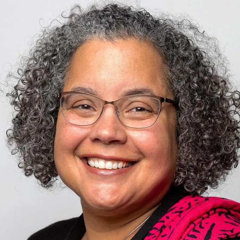Margaret-Arney_Headshot1.jpg